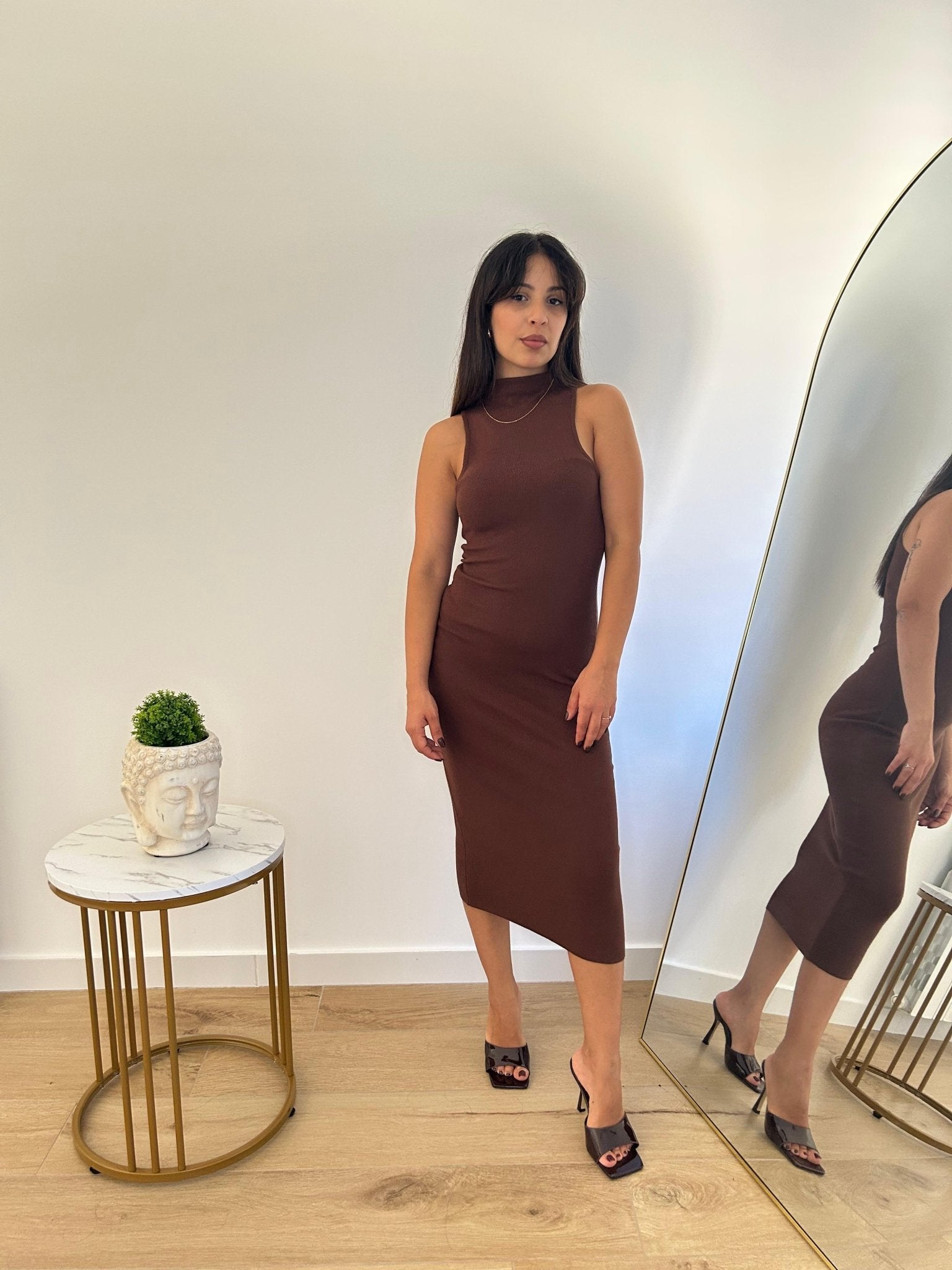 Abito in maglia smanicato marrone - AriGlamour