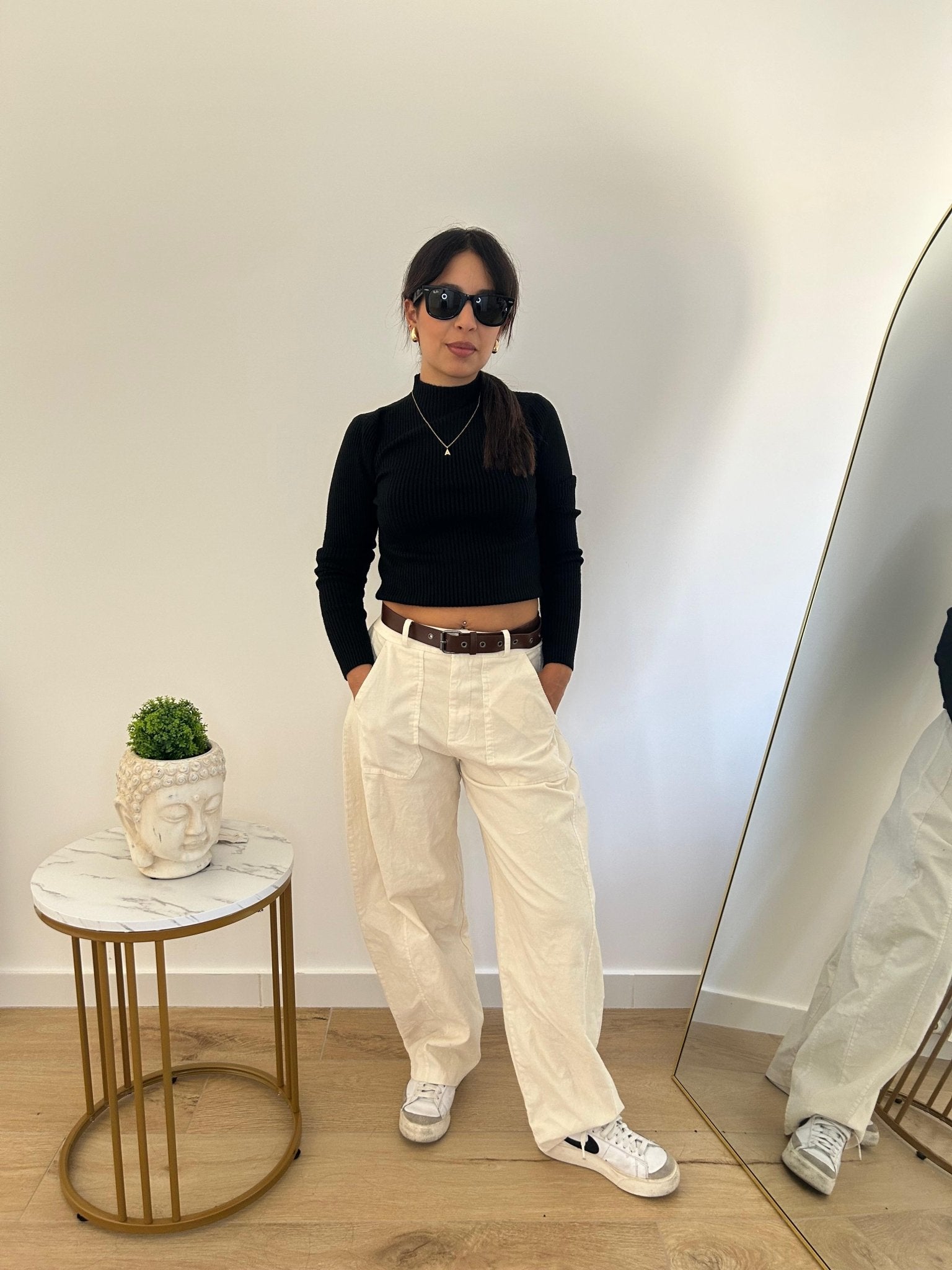 Maglia a mezzo collo nera - AriGlamour